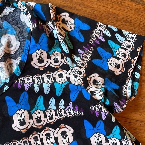 Minnie LuLaRoe top  - Picture 4 of 6